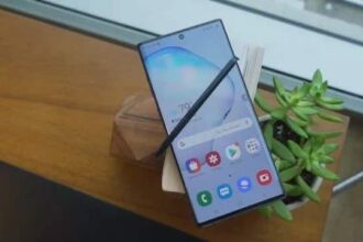 Come personalizzare i pannelli perimetrali su Samsung Galaxy Note 10 e Note 10+