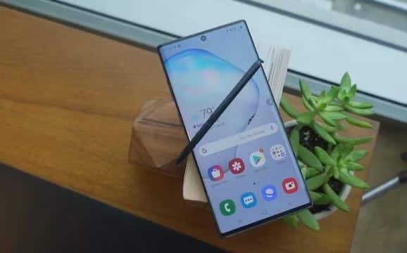 Come personalizzare i pannelli perimetrali su Samsung Galaxy Note 10 e Note 10+