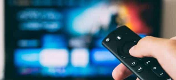 Come attivare la modalità risparmio energia su una Smart TV di casa Samsung